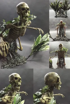 Bushwacker Extreme Skeleton Halloween Animatronic