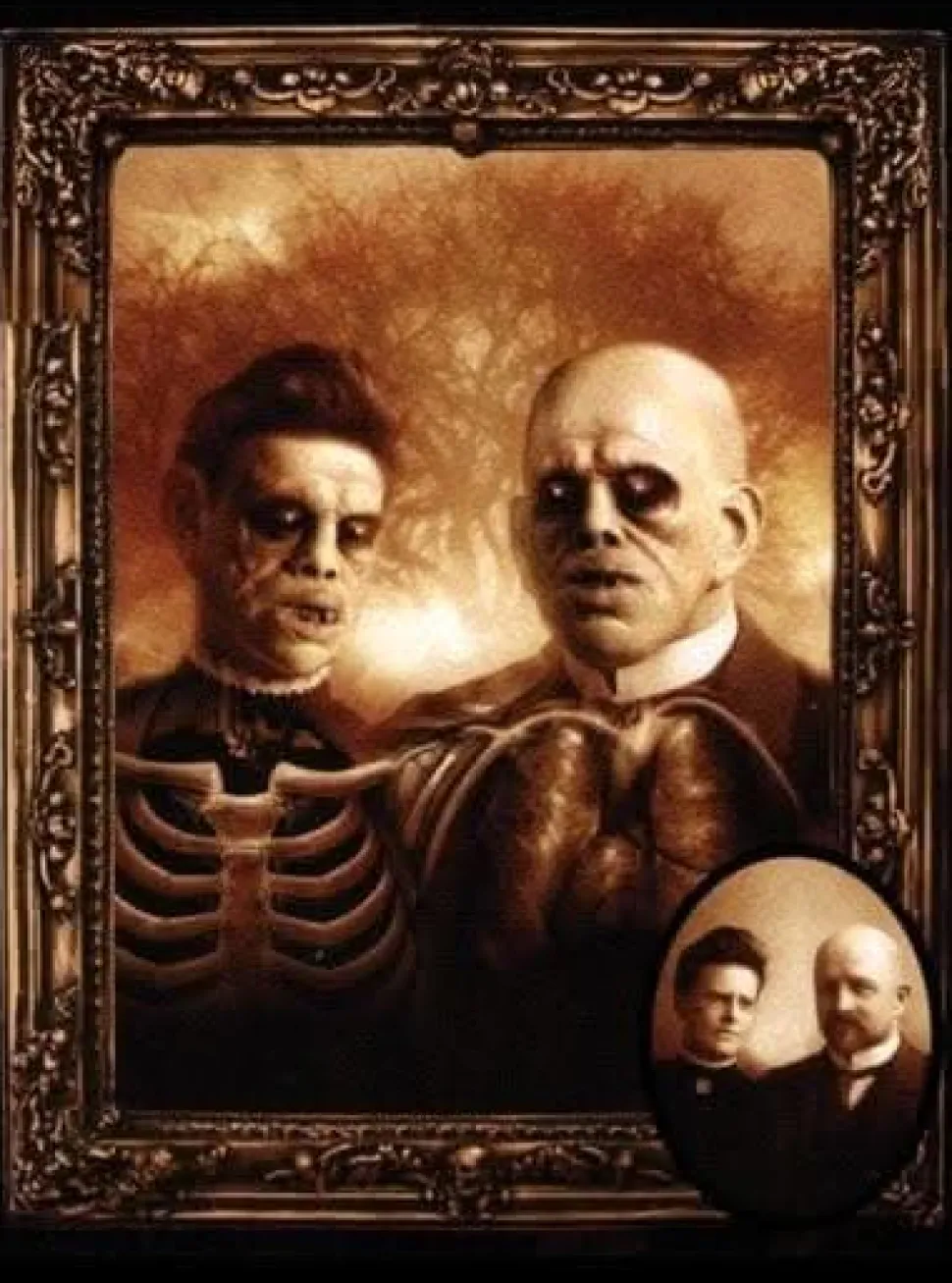 Changing Portrait - Mr. and Mrs. Oldclot Halloween Decoration