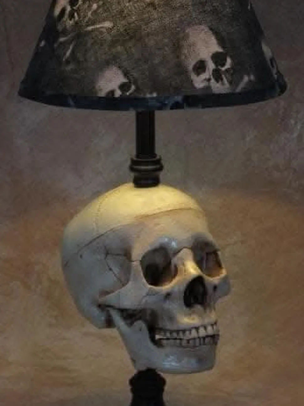 Desk Lamp with Life-size Skull and Bone Shade Haunted House Lighting