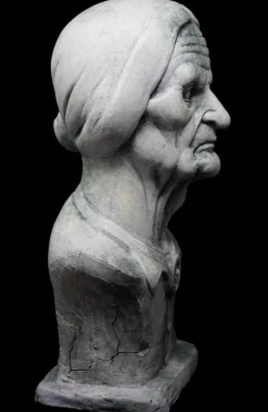 Madam Macy Ghostly Manor Bust HD Exclusive Spooky Halloween Decoration