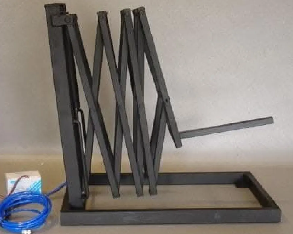 Scissor Extender Halloween Animatronic Mechanism
