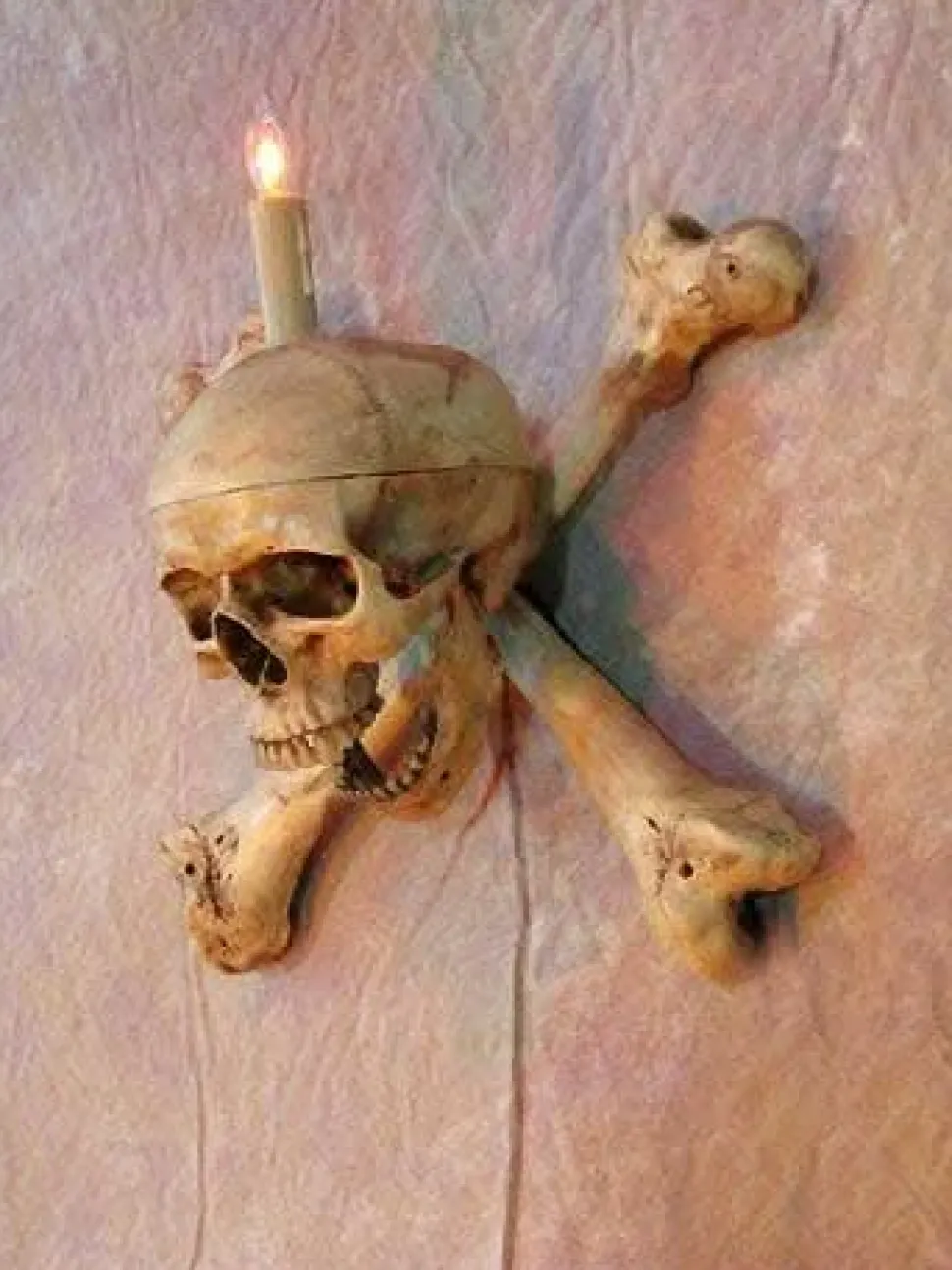 Skull/Femur Bone Wall Sconce Haunted House Lighting