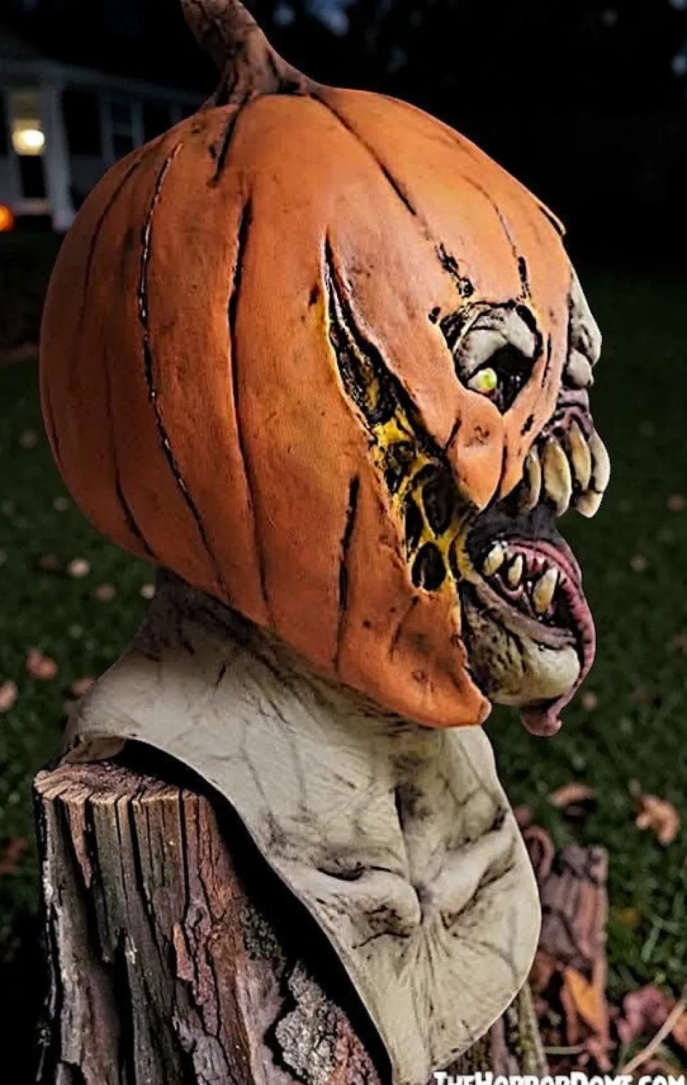 “The Pumpkin Carver" HD Studios Pro Halloween Mask