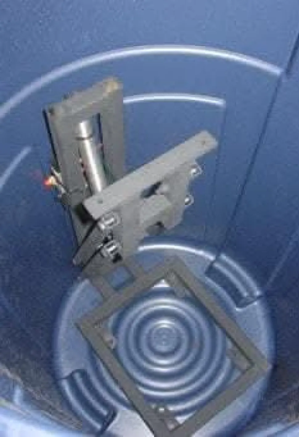 Trash Can Lifter Halloween Animatronic Mechanism
